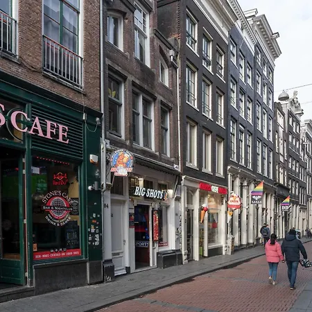 Apartment Redlight District Private Smokers Friendly *