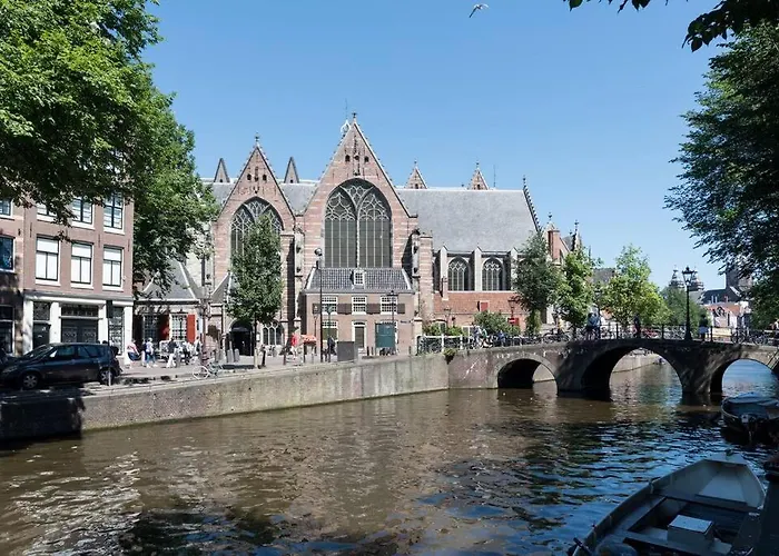 Redlight District Private Smokers Friendly Amsterdam