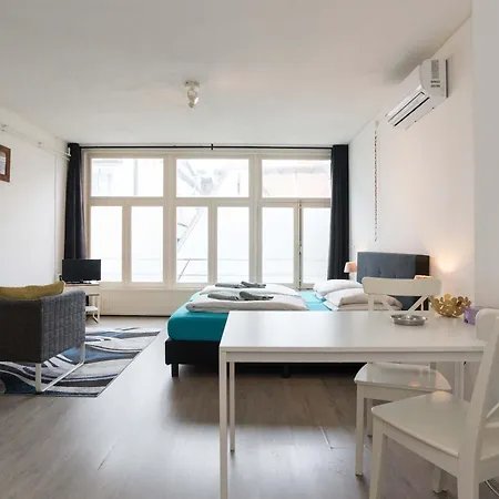 Redlight District Private Smokers Friendly Apartment *