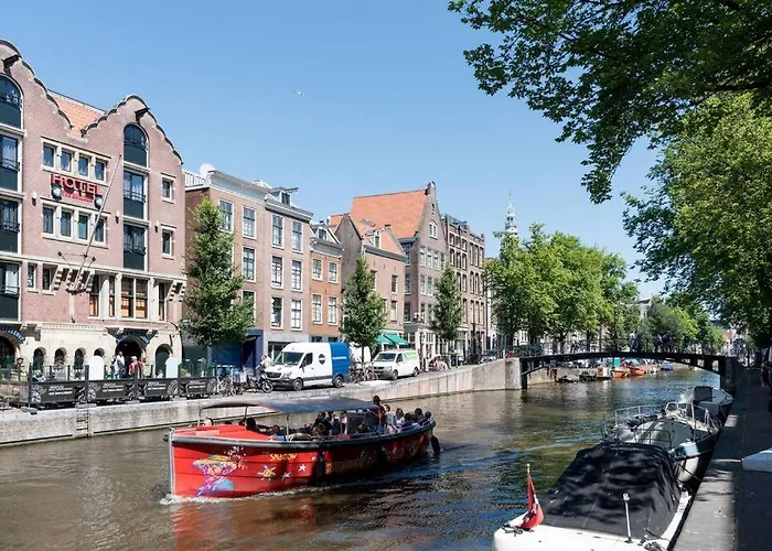 Redlight District Private Smokers Friendly *