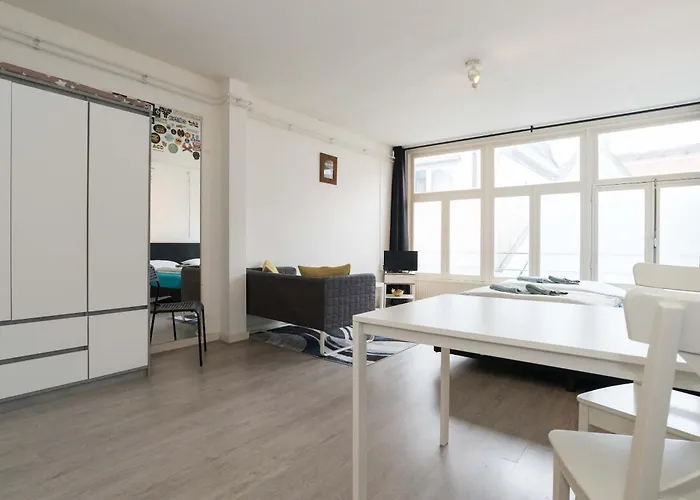 Redlight District Private Smokers Friendly 公寓