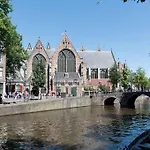 Redlight District Private Smokers Friendly Amsterdam